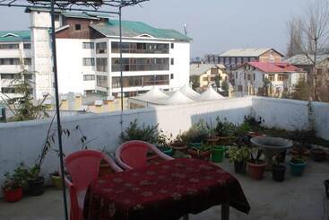 Hotel Bing Home Stay