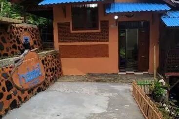 Hotel Express O 92345 Villa Bidadari
