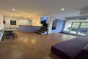 Wynwood Extreme Hostel