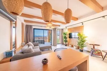 هتل Lupia Suites