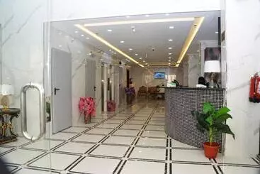 ホテル Luluat Al Badaie