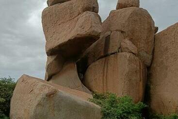 Hearthspacehampi, A Low Impact Backpackers Hostel