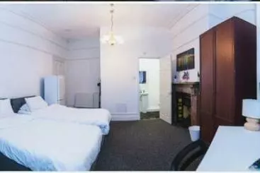 ユースホステル Howard House