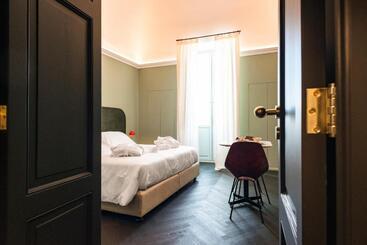 پانسیون Molo Suites