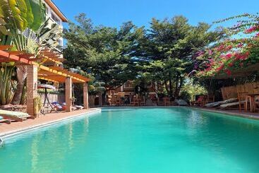 هتل Island Continent