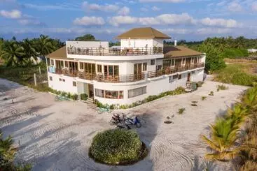 Majatalo Olive Goidhoo