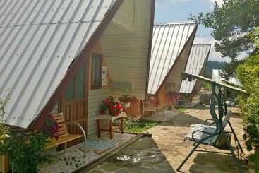 ユースホステル Casa Florea