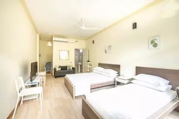 پانسیون Three Hearts