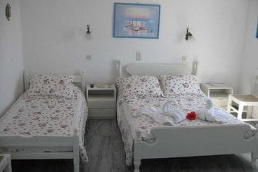 هتل Augusta Studios