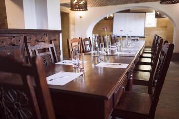 בית מלון כפרי Orient Palace