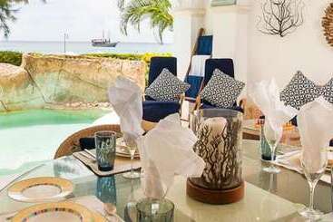 ツーリストアパートメント Old Trees 3   Condo Halcyon