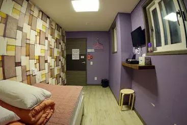 Hi Guest House - Hostel