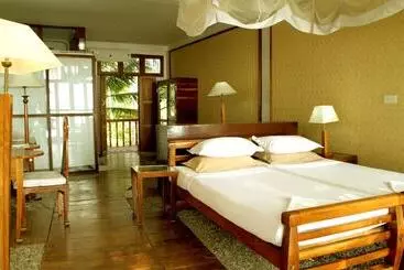 Hotel The Eco, The Poolside Beach Retreat