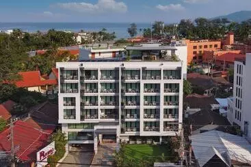 Hotelli Paripas Patong Resort Sha Extra Plus