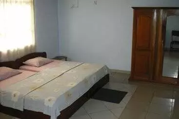 Pension (Hôtel basse catégorie) Osda Guest House