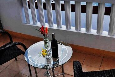 Eagle Point Beach And Dive Resort