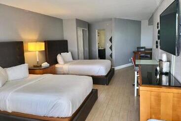 Hotel Chateau Mar Beach Resort