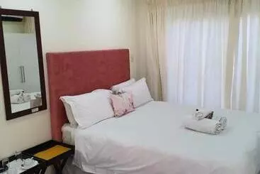 بنسيون Sunnyridge Lodge