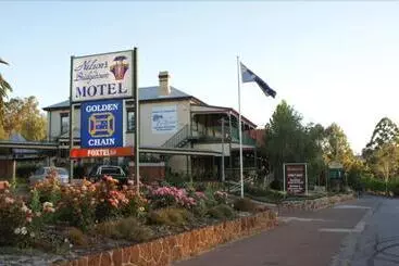 Motel Nelsons Of Bridgetown