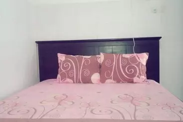 مبيت وإفطار Swandewi Homestay