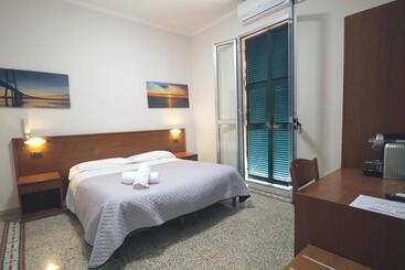 Hotel Lora Rda Luxury