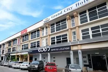 Grand City Hotel II