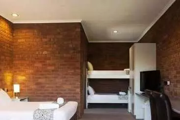 Мотель Fountain Court Motor Inn Albury