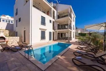 Apartamente turistice Villa Old Mill