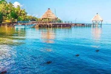 Hotel Denny S Beach Resort