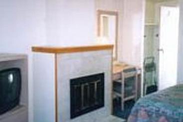 מוטל Selkirk Inn