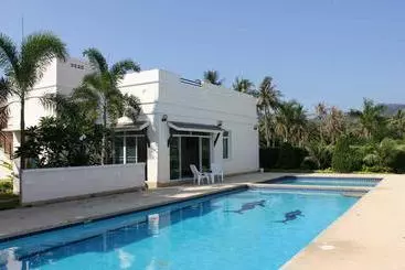 Villa Talay Tara Resort