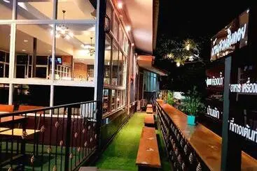 Hotel Baan Suan Him Doi
