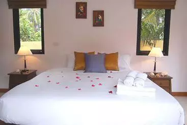 ツーリストアパートメント Samui Grove Villas