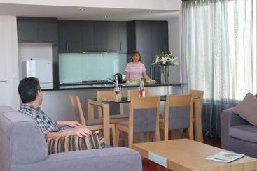 בית מלון כפרי Beachside Apartments Bonbeach