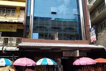 בית מלון כפרי Cathay Guesthouse Hat Yai