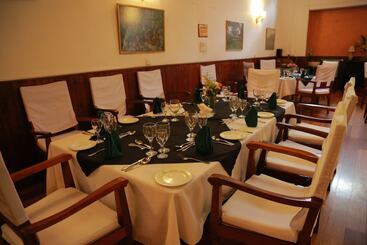 酒店 Nuwara Eliya Golf Club