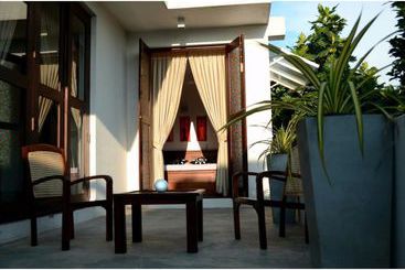 ツーリストアパートメント Sky Room