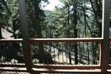 茅舍 Scenic Wonders Falcon S Nest 3 Bedrooms