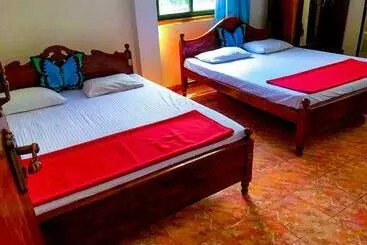 پانسیون Geesh Residence : Rooms In Jaffna