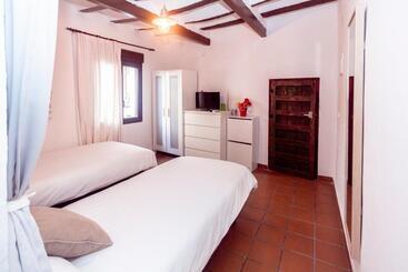 膳宿费 La Casa De Félix