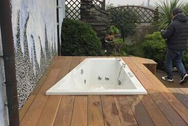 בית מלון כפרי Residence Veliero