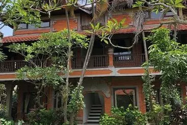 Hotel Three Brothers Bungalows & Villas