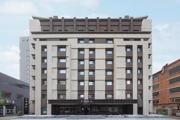 Ji Hotel Dandong Railway Station