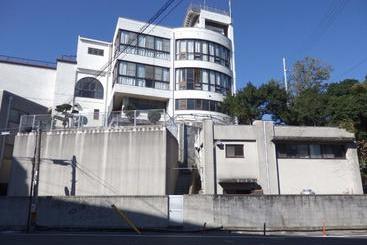 בית מלון כפרי Freegate Shirahama