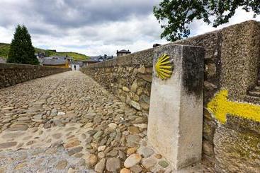 کلبه O Paxareco De Ay