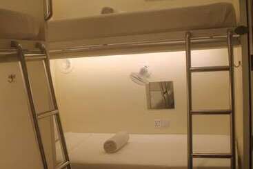 Kapselhotell Tambayan Capsule Hostel