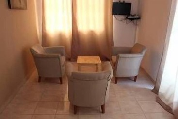 پانسیون Pelican Residence