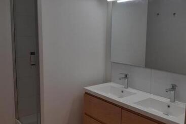 مبيت وإفطار La Maison Np