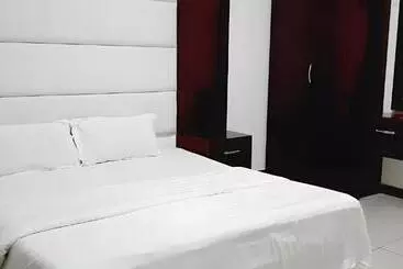 Hotelli Ahlin Suites 3