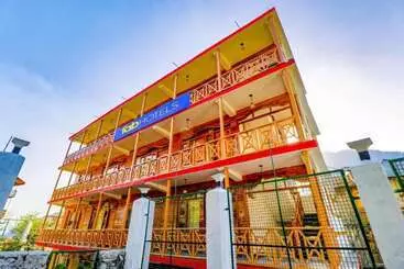 Bed and Breakfast Forest Retreat